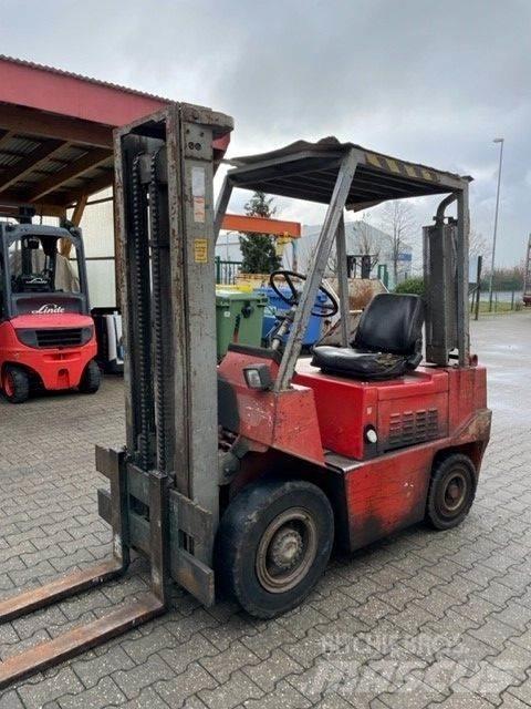 O&K V 20 Diesel heftrucks