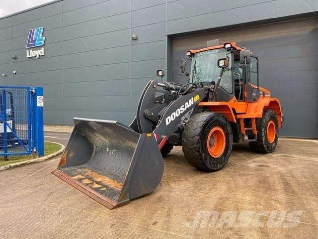 Develon DL250-5 Radlader