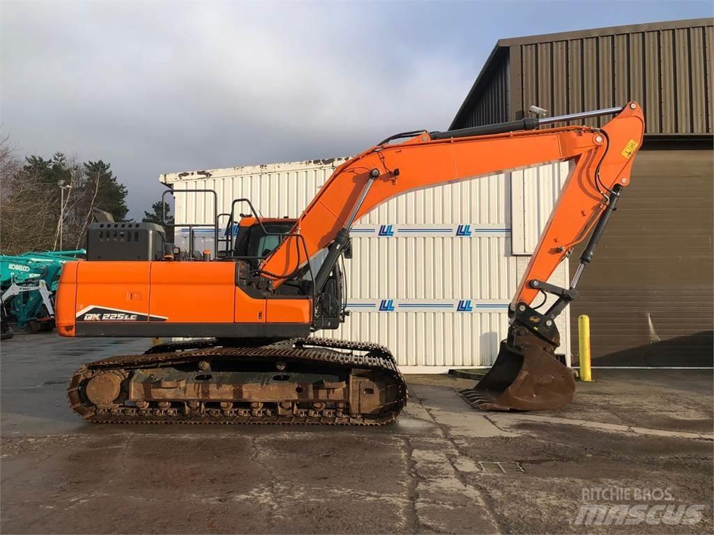 Develon Dx225lc-7 Raupenbagger
