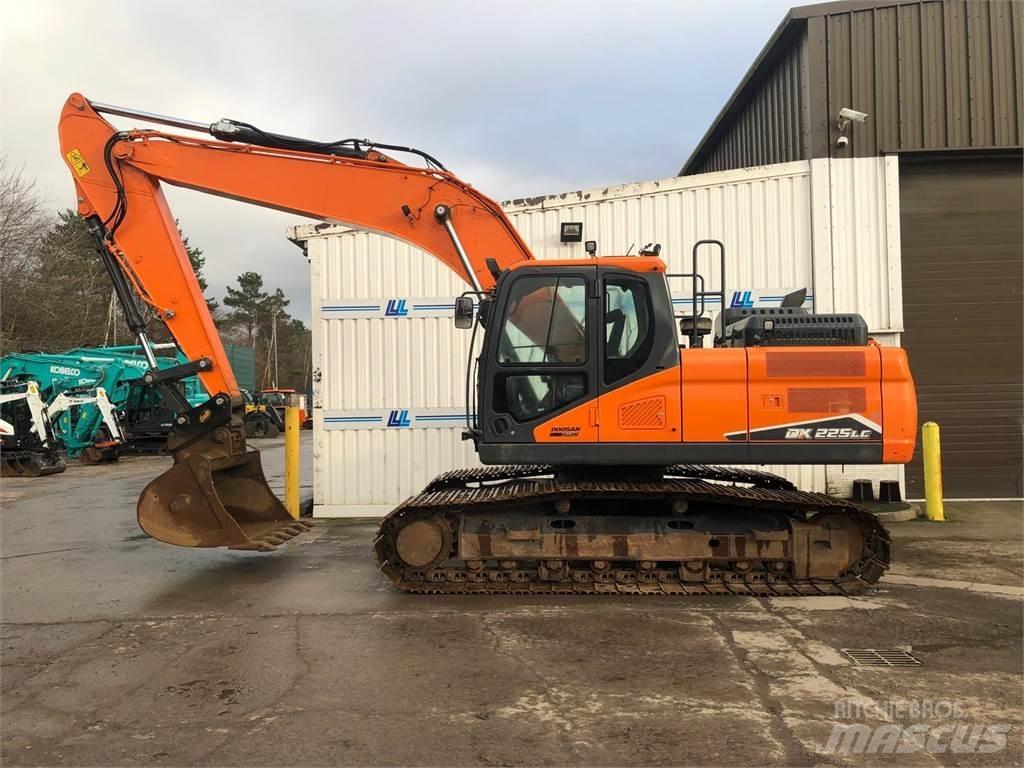 Develon Dx225lc-7 Raupenbagger