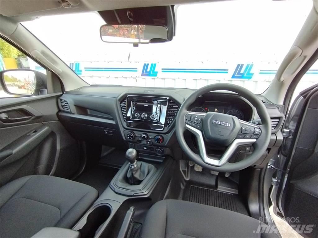 Isuzu Utility Singl Sonstige Baumaschinen