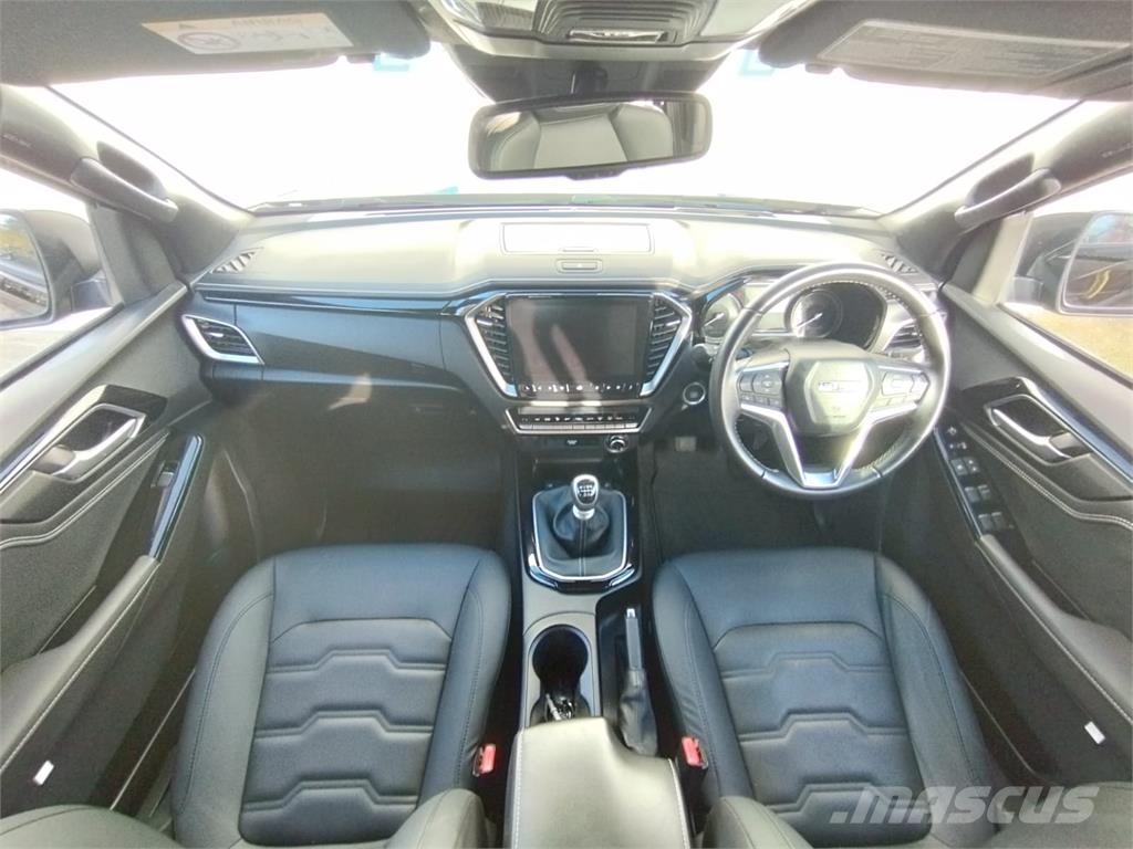 Isuzu V-Cross Pickup/Pritschenwagen