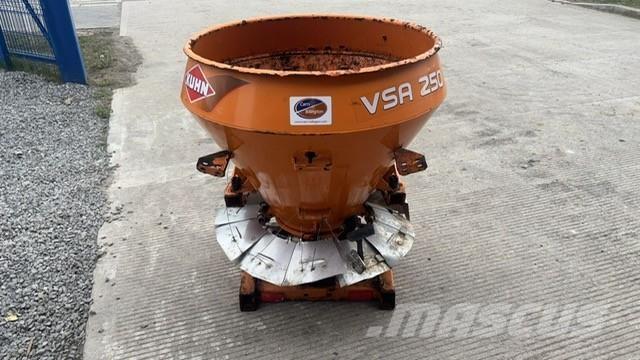 Kuhn Spreader Mineraldüngerstreuer