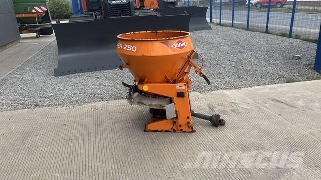 Kuhn Spreader Mineraldüngerstreuer