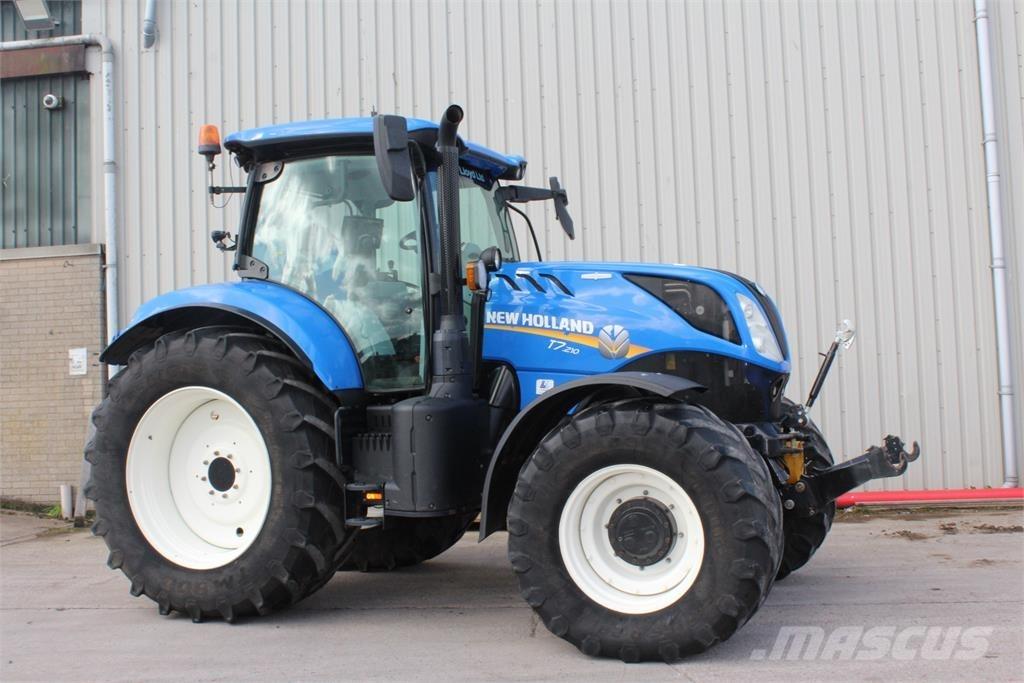 New Holland T7.210 Traktoren