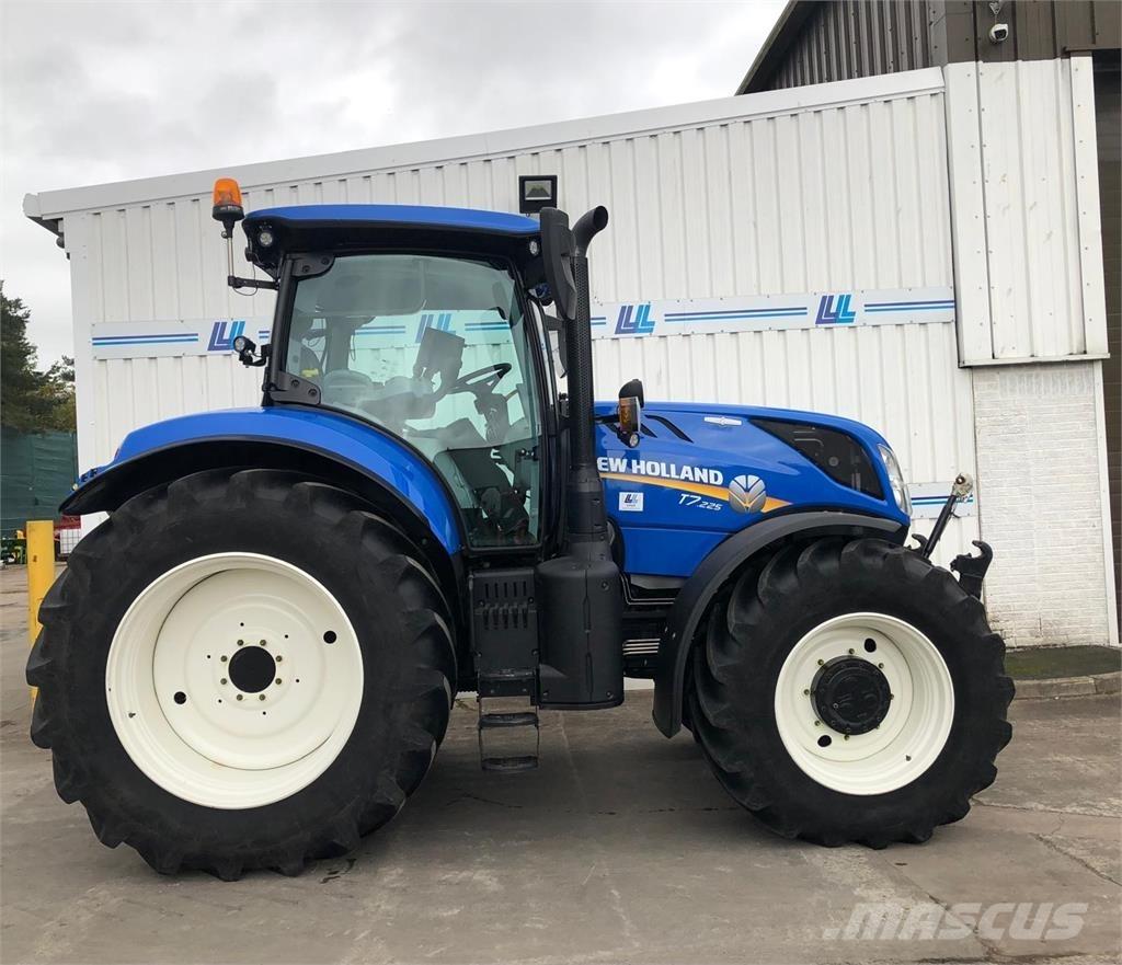 New Holland T7.225 Traktoren