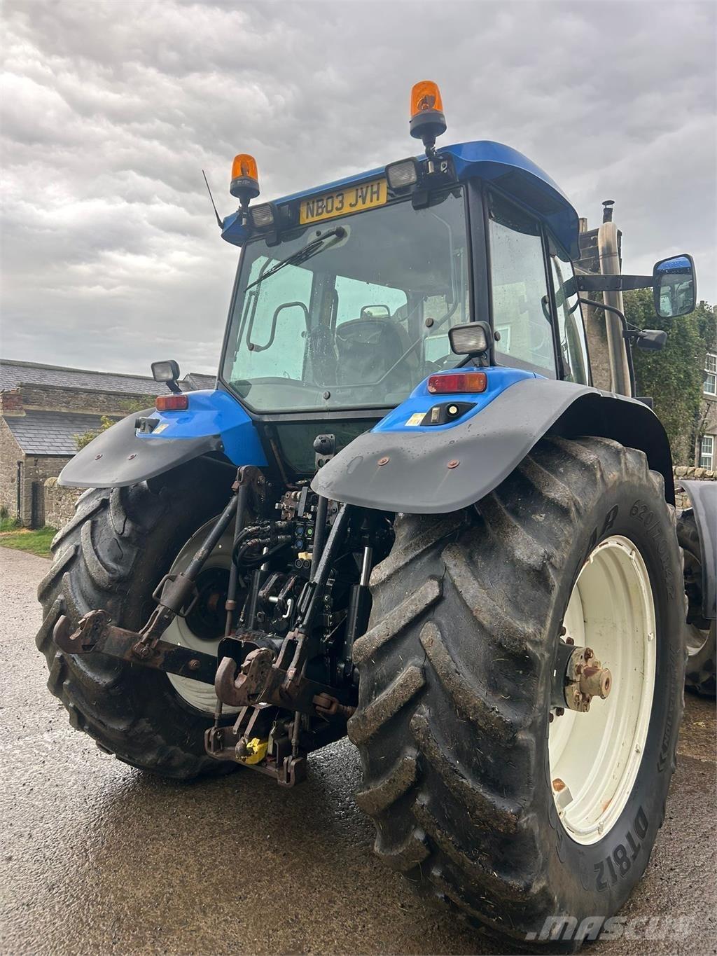 New Holland TM175 Traktoren