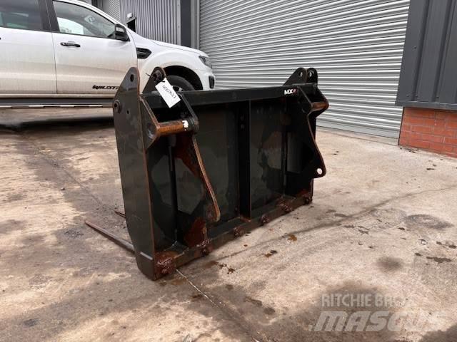 Quicke Muck Grab Entnahme-/Verteilgeräte
