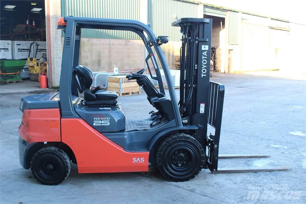 Toyota Tonero 2.5T Heftrucks overige