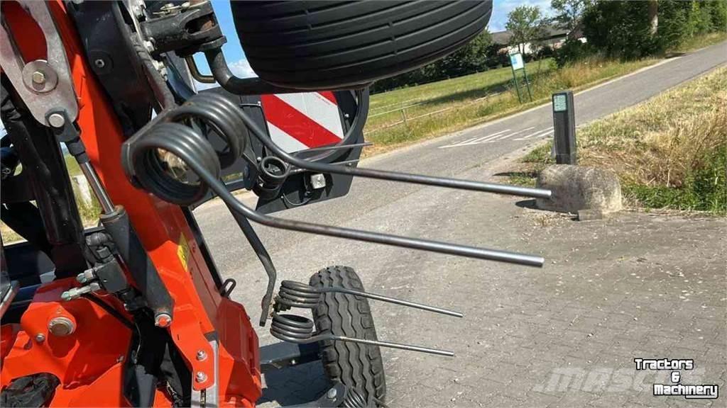 Kubota TE10511C Schwader