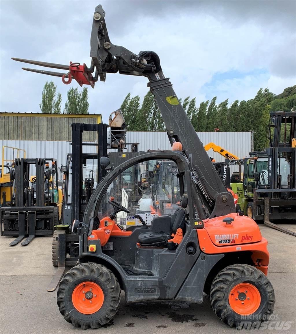 Ausa T144H Plus Teleskoplader für Landwirtschaft