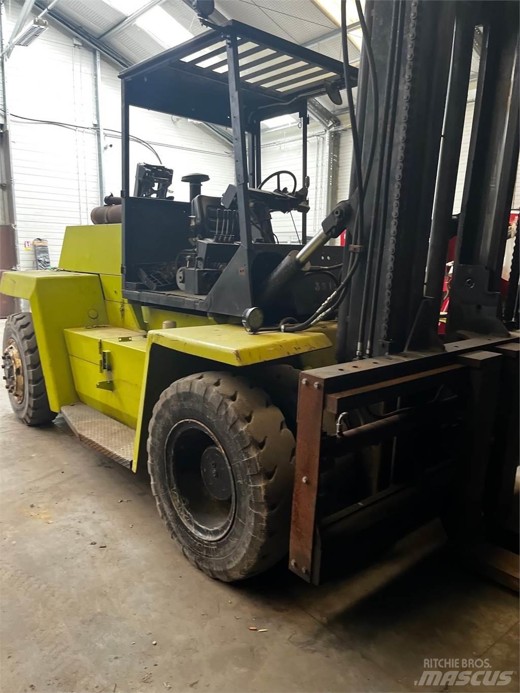 Clark DPL100 Diesel heftrucks