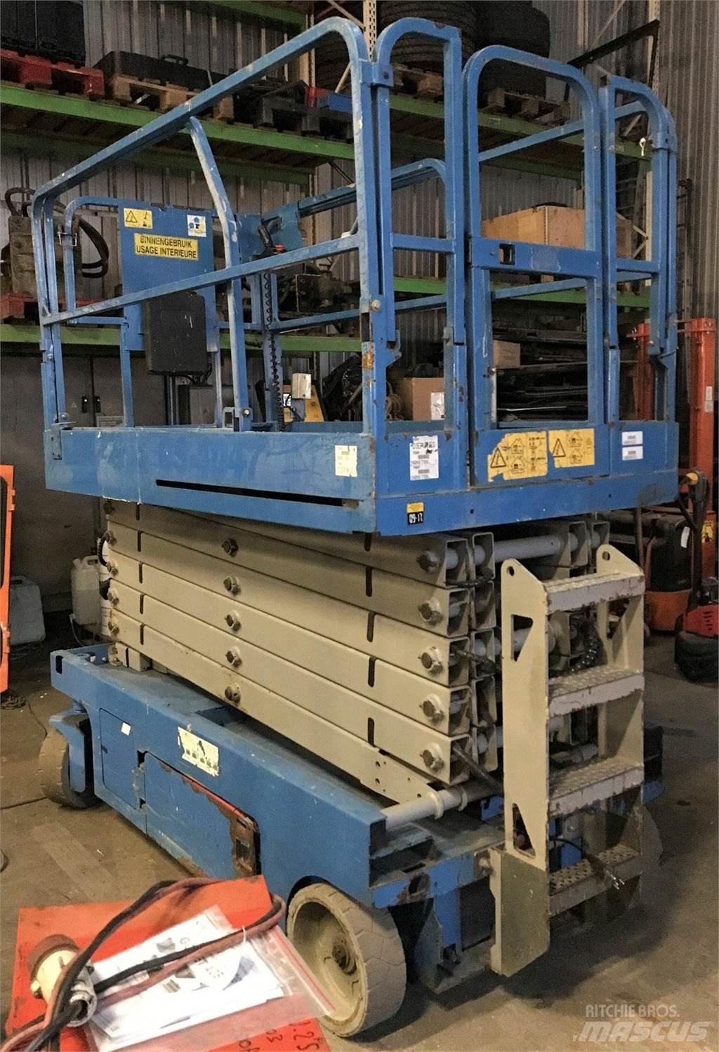 Genie GS-4047 Scheren-Arbeitsbühnen