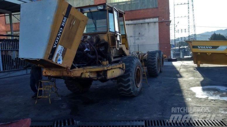 Volvo A25B Dumper - Knickgelenk