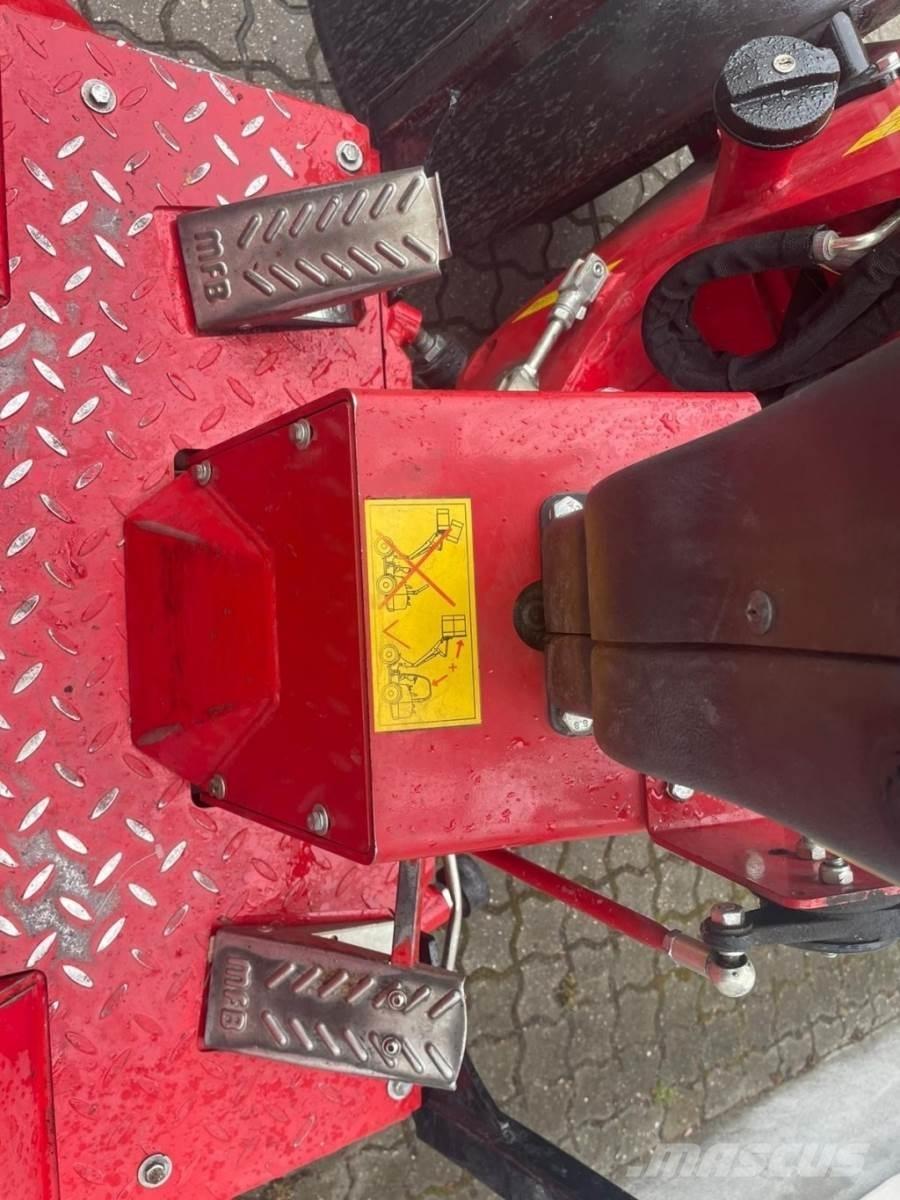 Schäffer 2434 Minilader