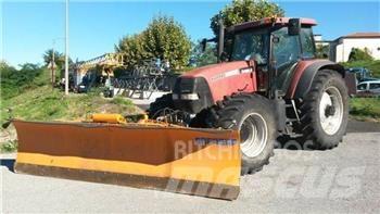 Case IH MXM190 Schneeschilde und -pflüge