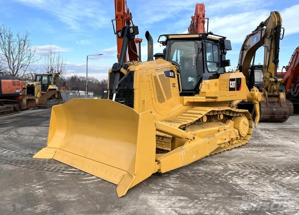 CAT D7E Bulldozer