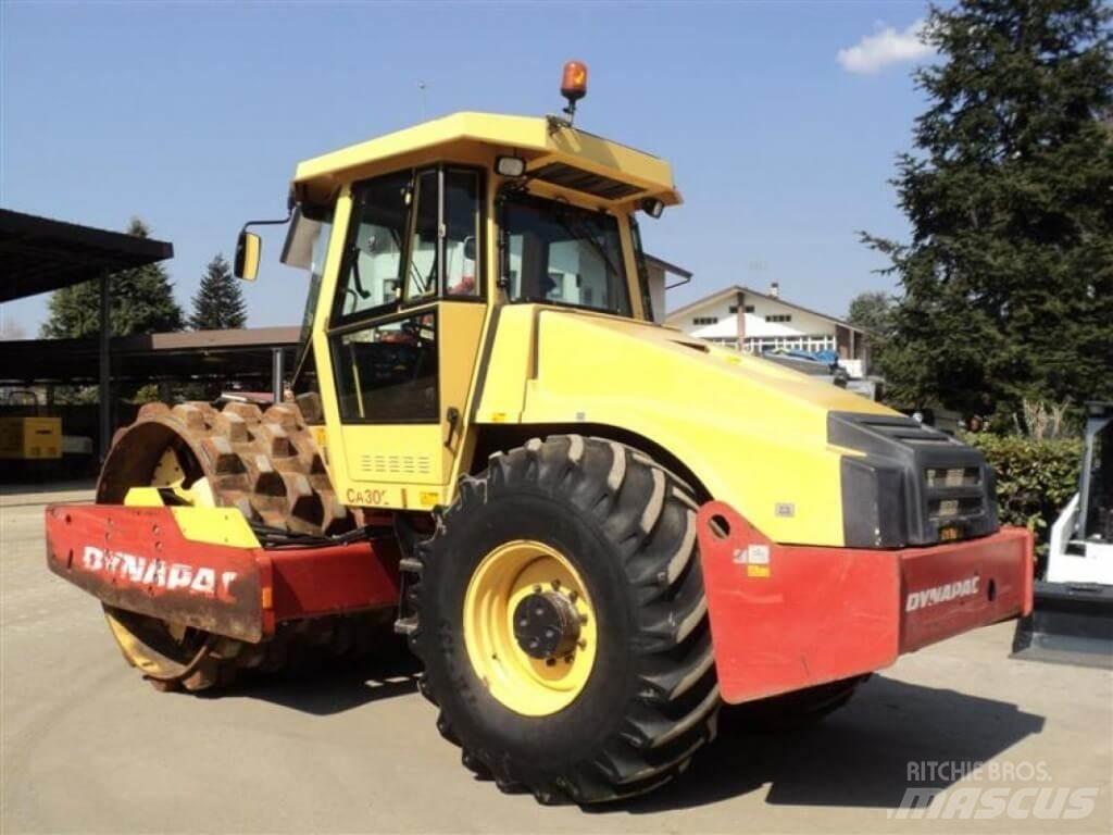 Dynapac CA302PD Erdbauwalzen