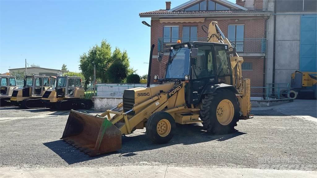 Ford 555C 4X2 Baggerlader