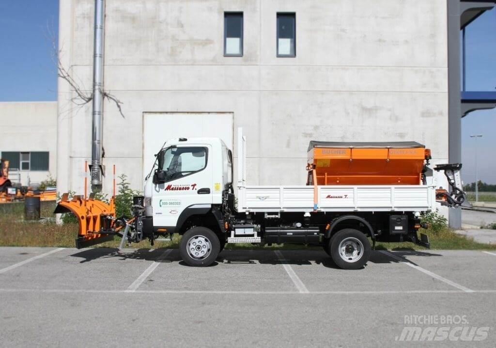 Fuso Canter 6C18 Schneeschilde und -pflüge