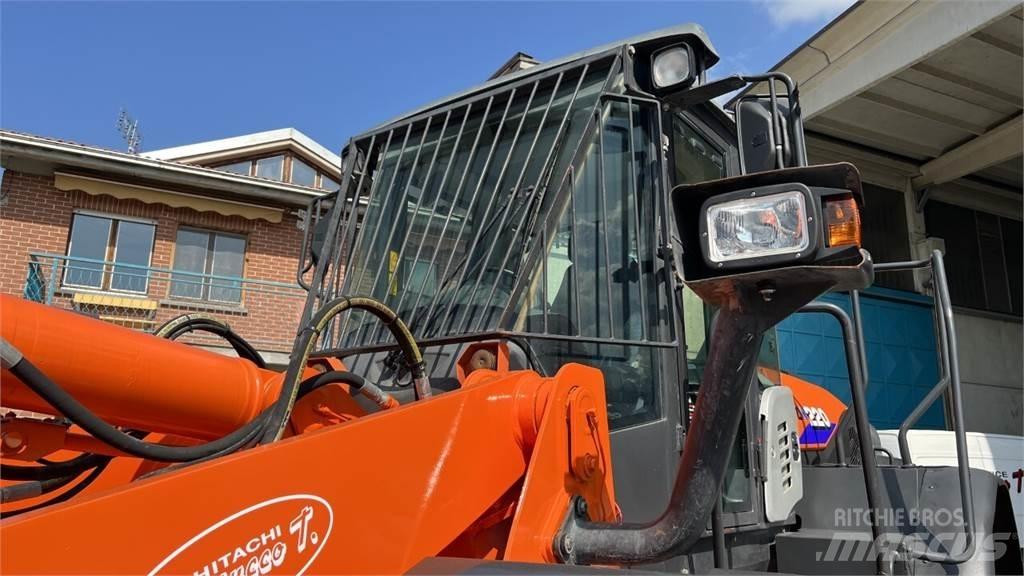 Hitachi ZW220-5B Radlader