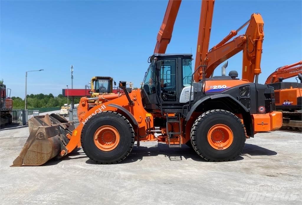 Hitachi ZW250-6 Radlader