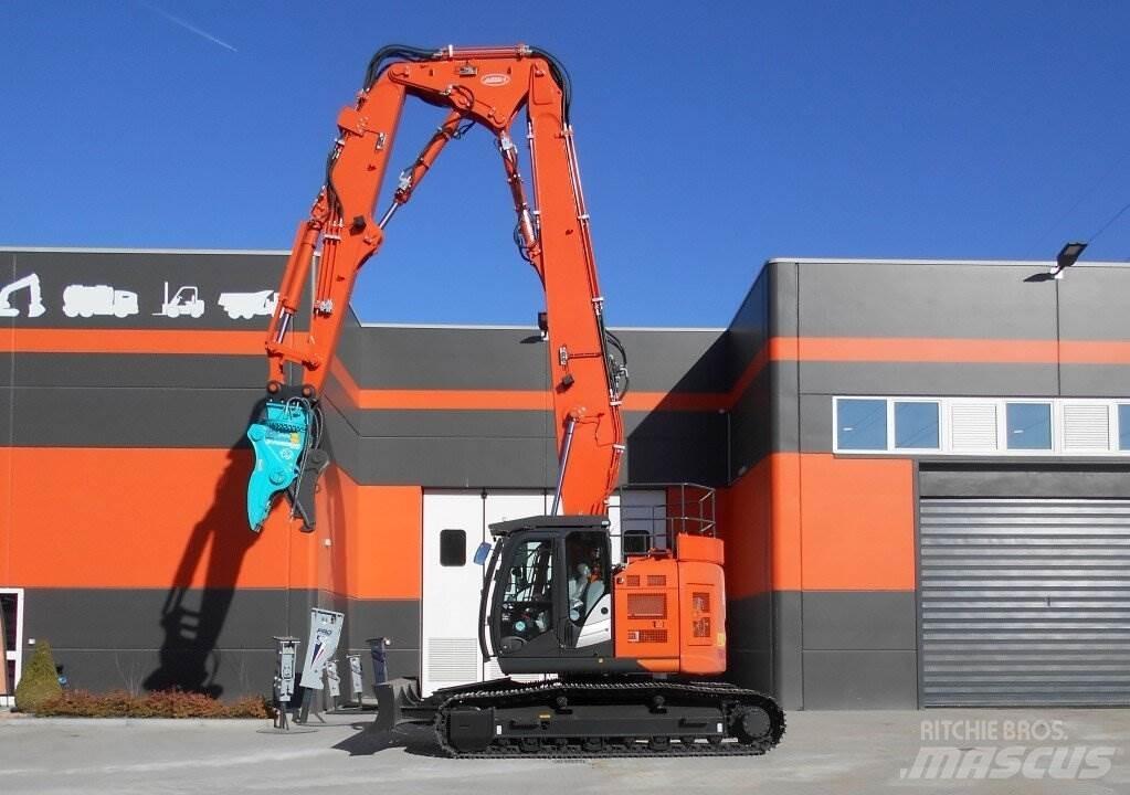 Hitachi ZX225-US6 Raupenbagger