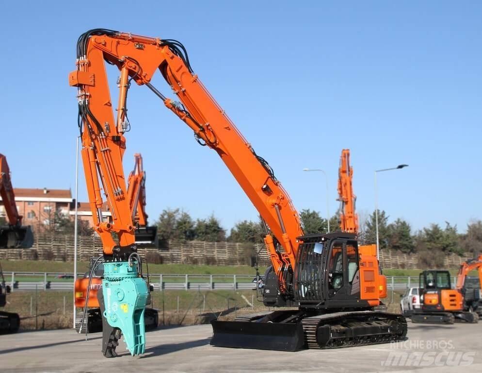 Hitachi ZX225USLC-6 Raupenbagger