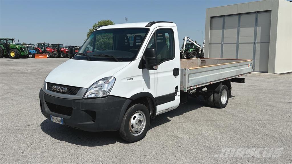 Iveco DAILY 35C13 4x2 Andere Fahrzeuge