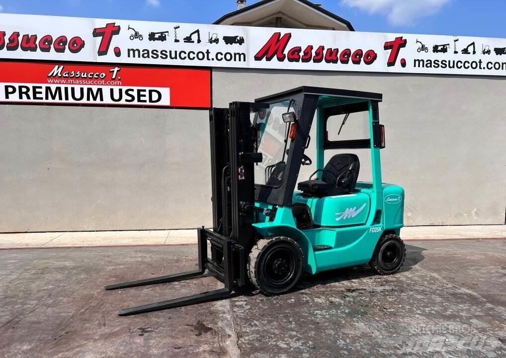 Mitsubishi FD25K Diesel heftrucks