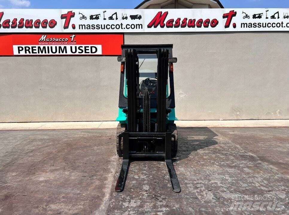 Mitsubishi FD25K Diesel heftrucks