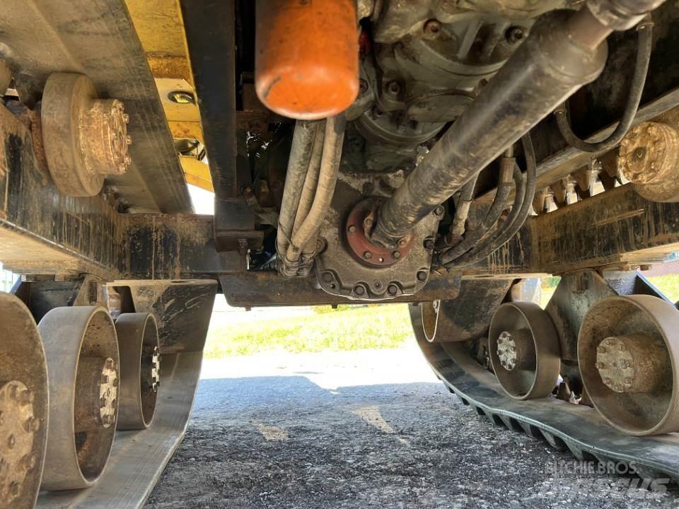 Morooka MK-60 Schneeschilde und -pflüge