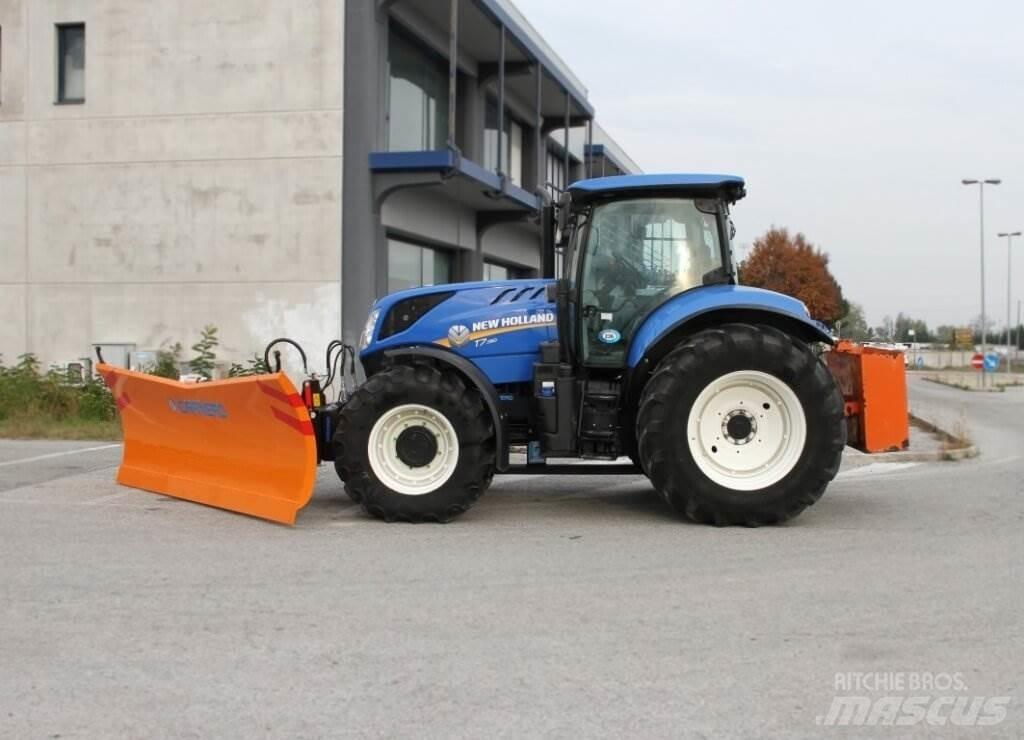 New Holland T7.190 Schneeschilde und -pflüge