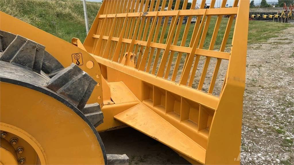 Vandel Quantum QS260 Bulldozer