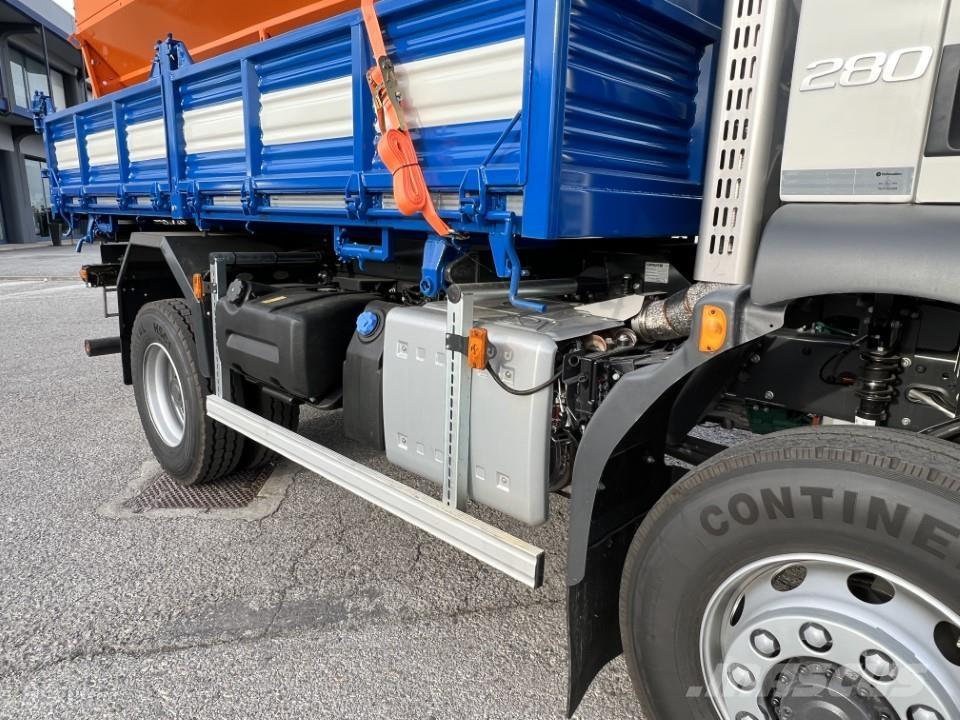 Volvo FL816-280 4X4 Schneeschilde und -pflüge