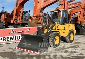 Volvo L30G Radlader