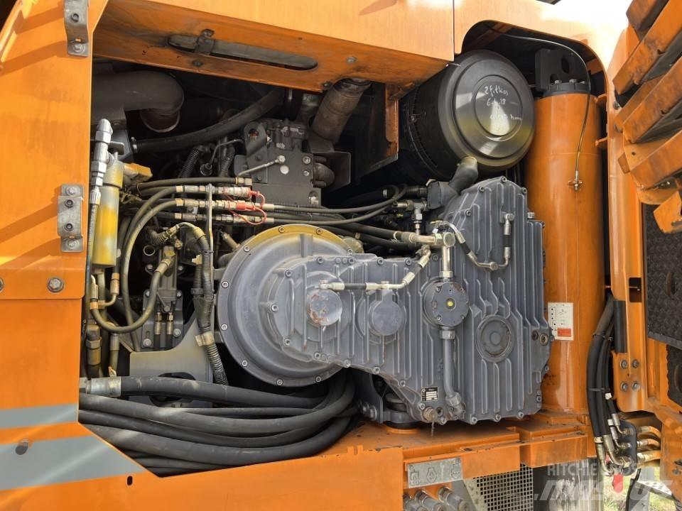 Wirtgen W100F Asphaltfräsen