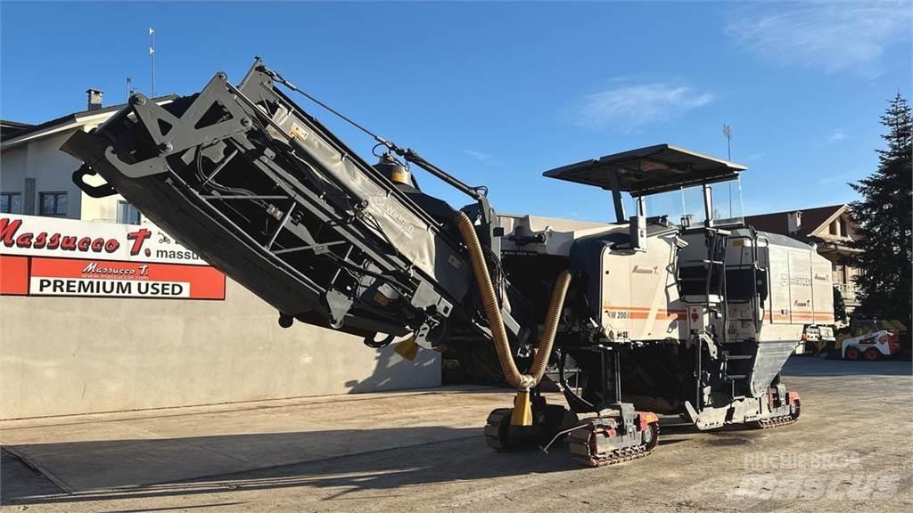 Wirtgen W200i Asphaltfräsen