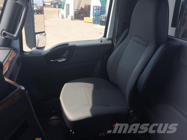 International LT Sattelzugmaschinen