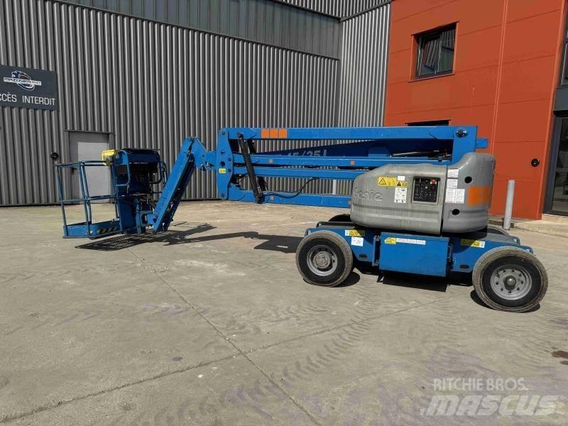 Genie Z45/25 Gelenkteleskoparbeitsbühnen