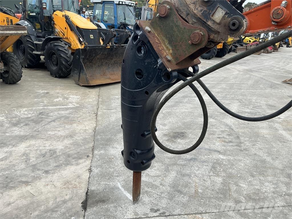 CNH Breaker Sonstige Landmaschinen