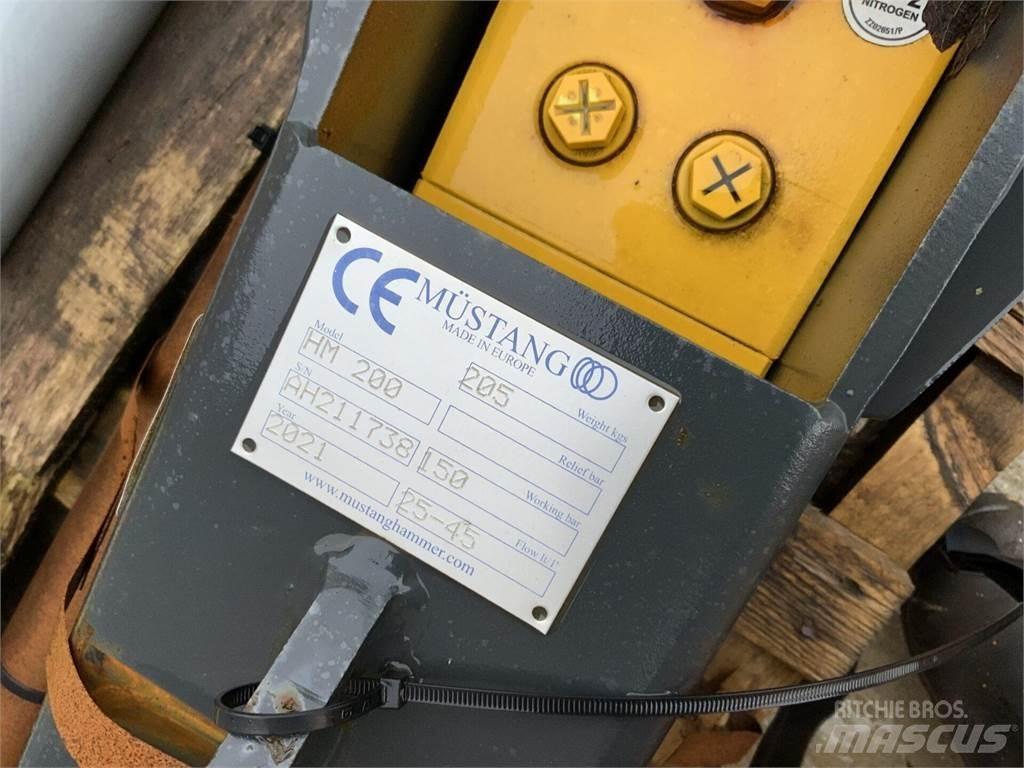 Mustang HM200 Breaker Sonstige Landmaschinen