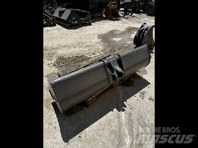  ACB CURAGE Sonstige Baumaschinen