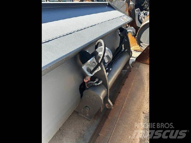 Liebherr  Sonstige Baumaschinen