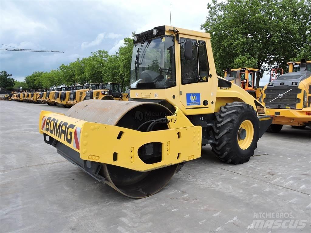 Bomag BW211D-4 GERMAN Andere Walzen