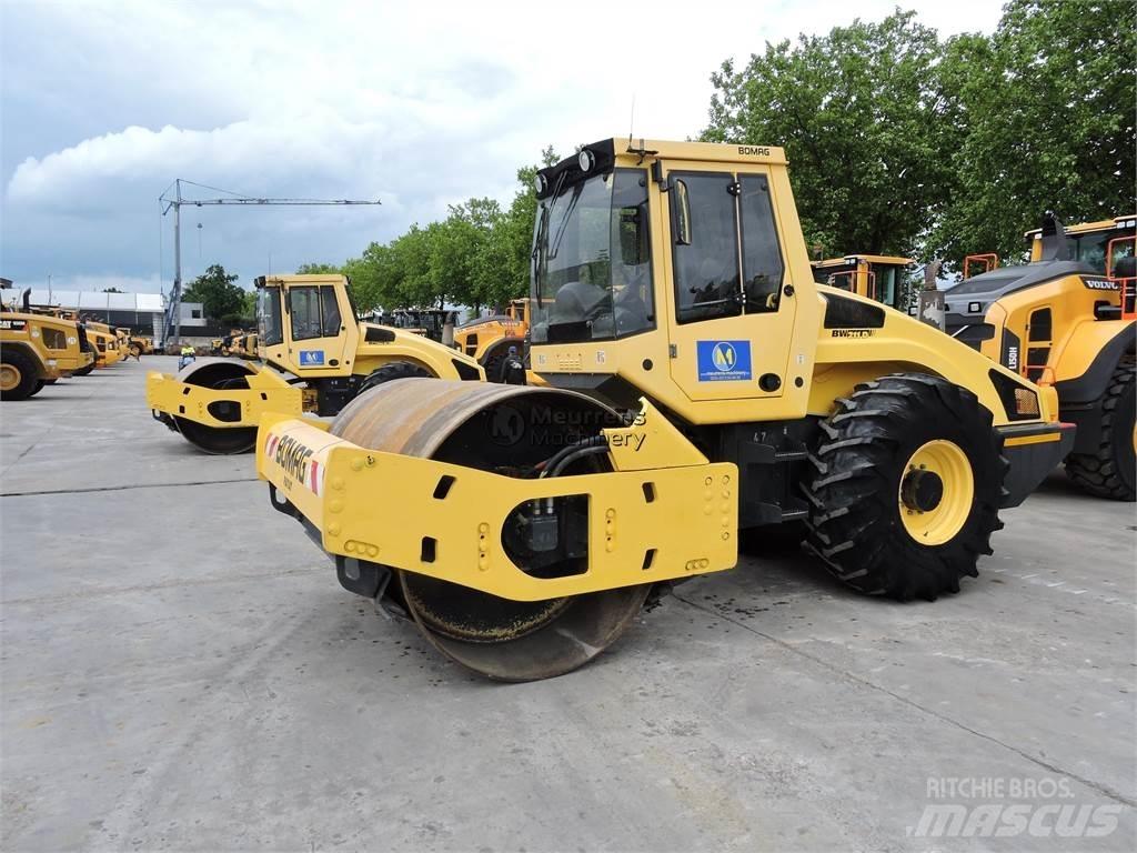 Bomag BW211D-4 GERMAN Andere Walzen