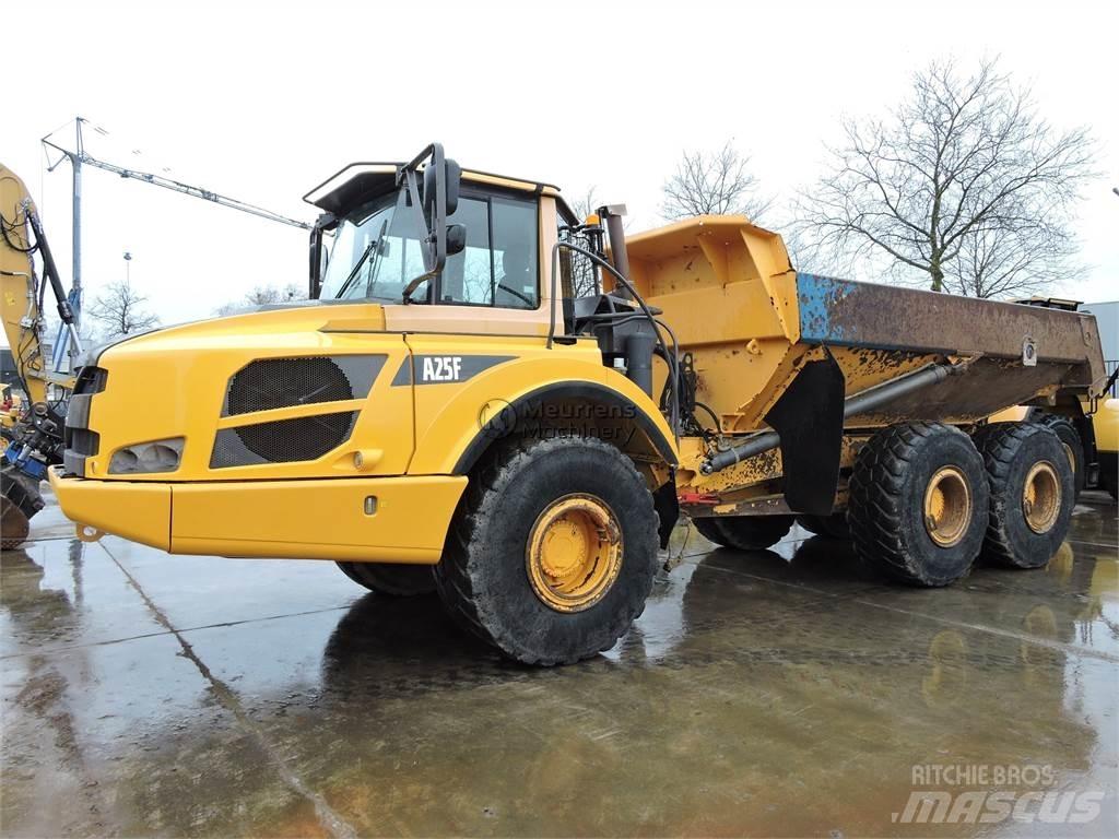 Volvo A25F Dumper - Knickgelenk
