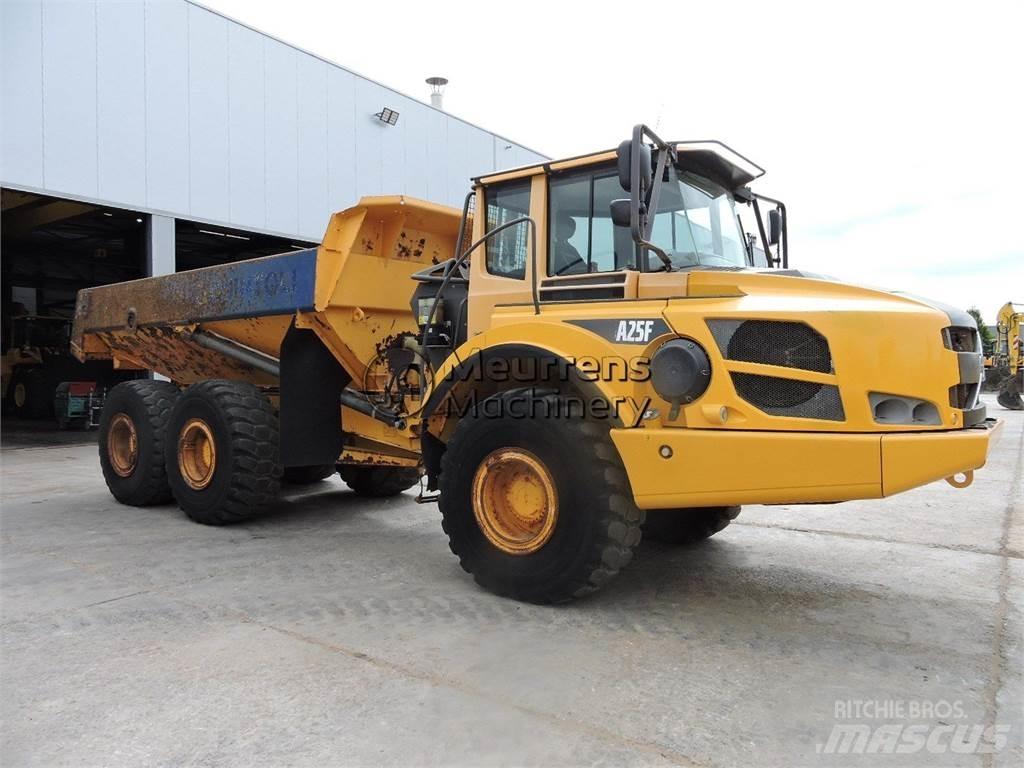 Volvo A25F Dumper - Knickgelenk