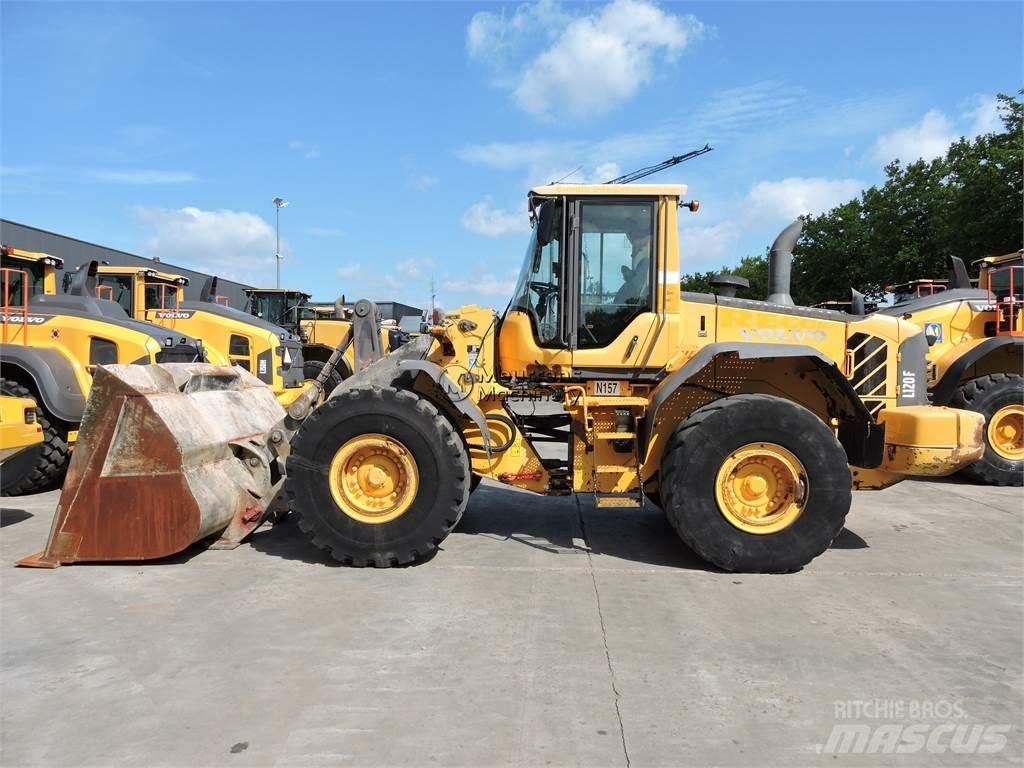 Volvo L120F Radlader