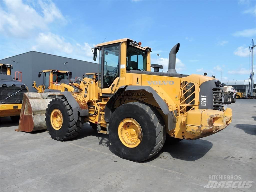 Volvo L120F Radlader